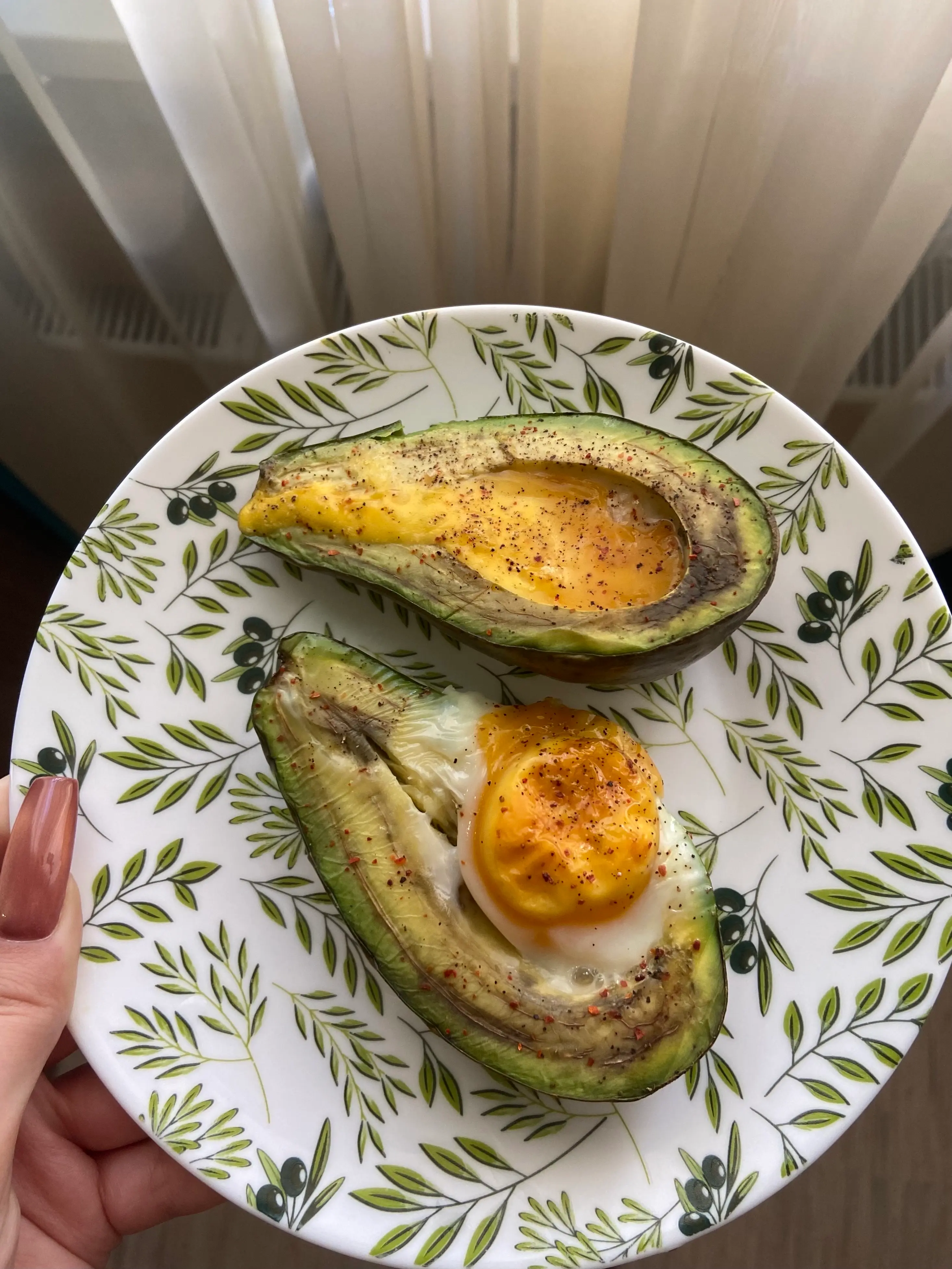 Baked Avocado Eggs