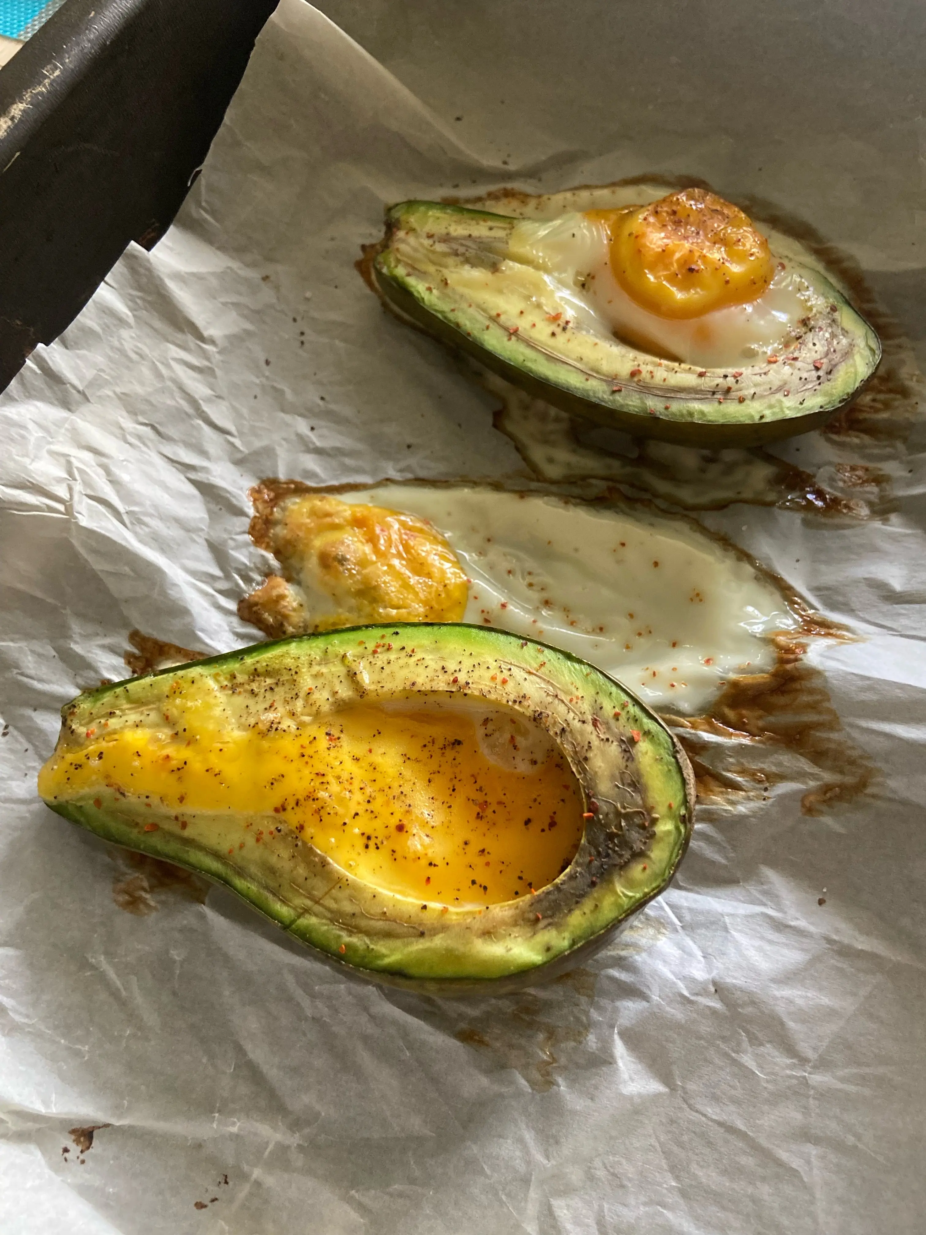 Baked Avocado Eggs