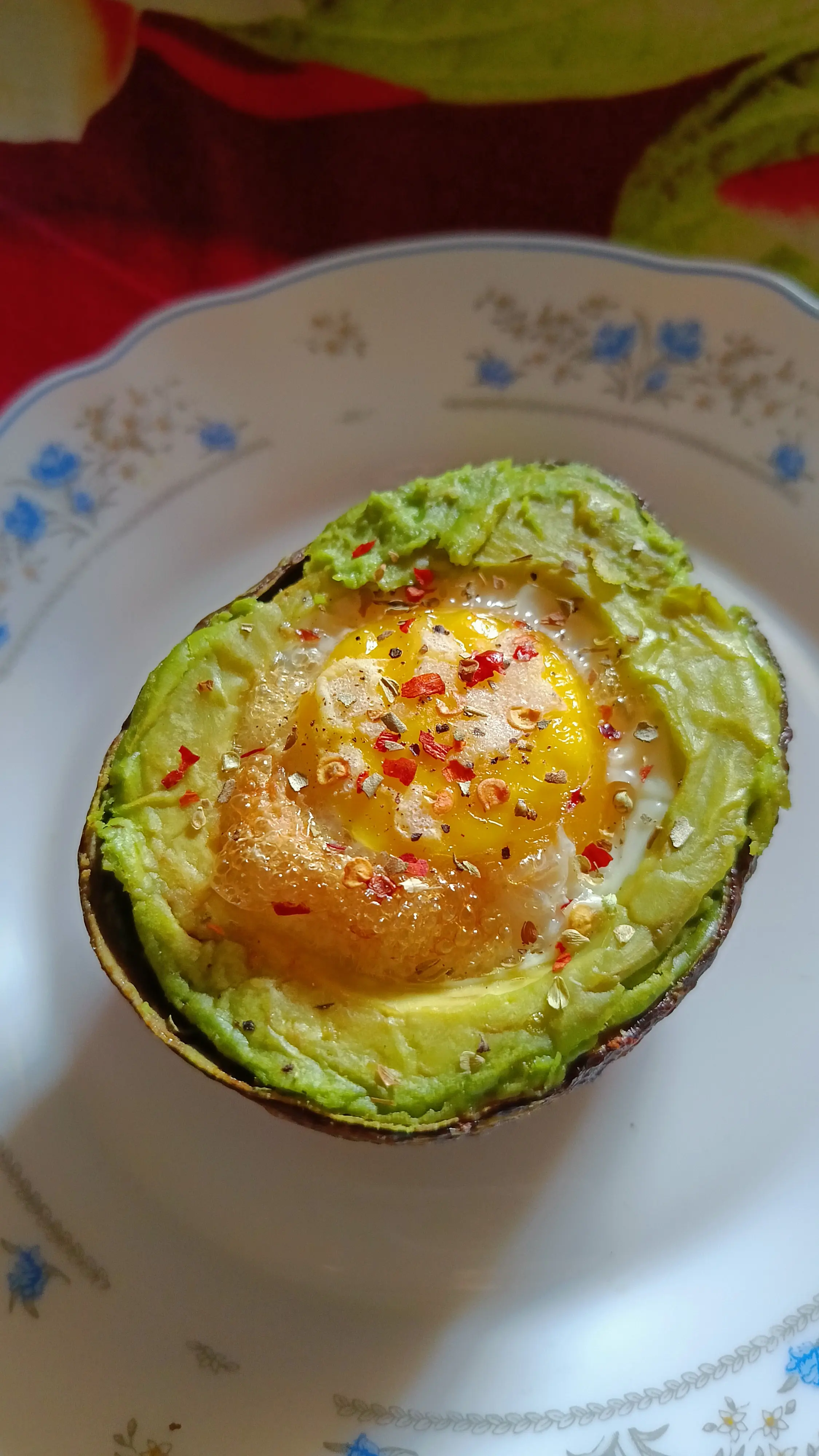 Baked Avocado Eggs