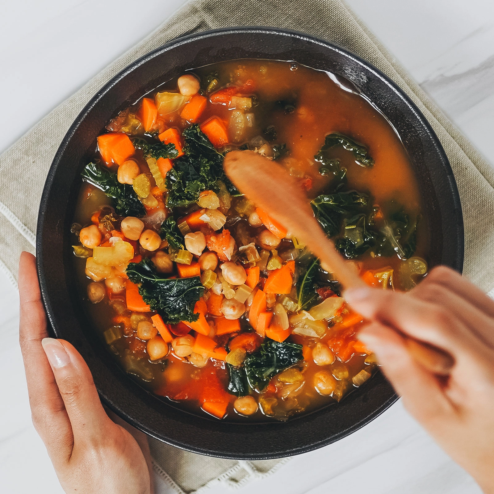 Hearty Vegetable Soup - Chloe Ting Recipes