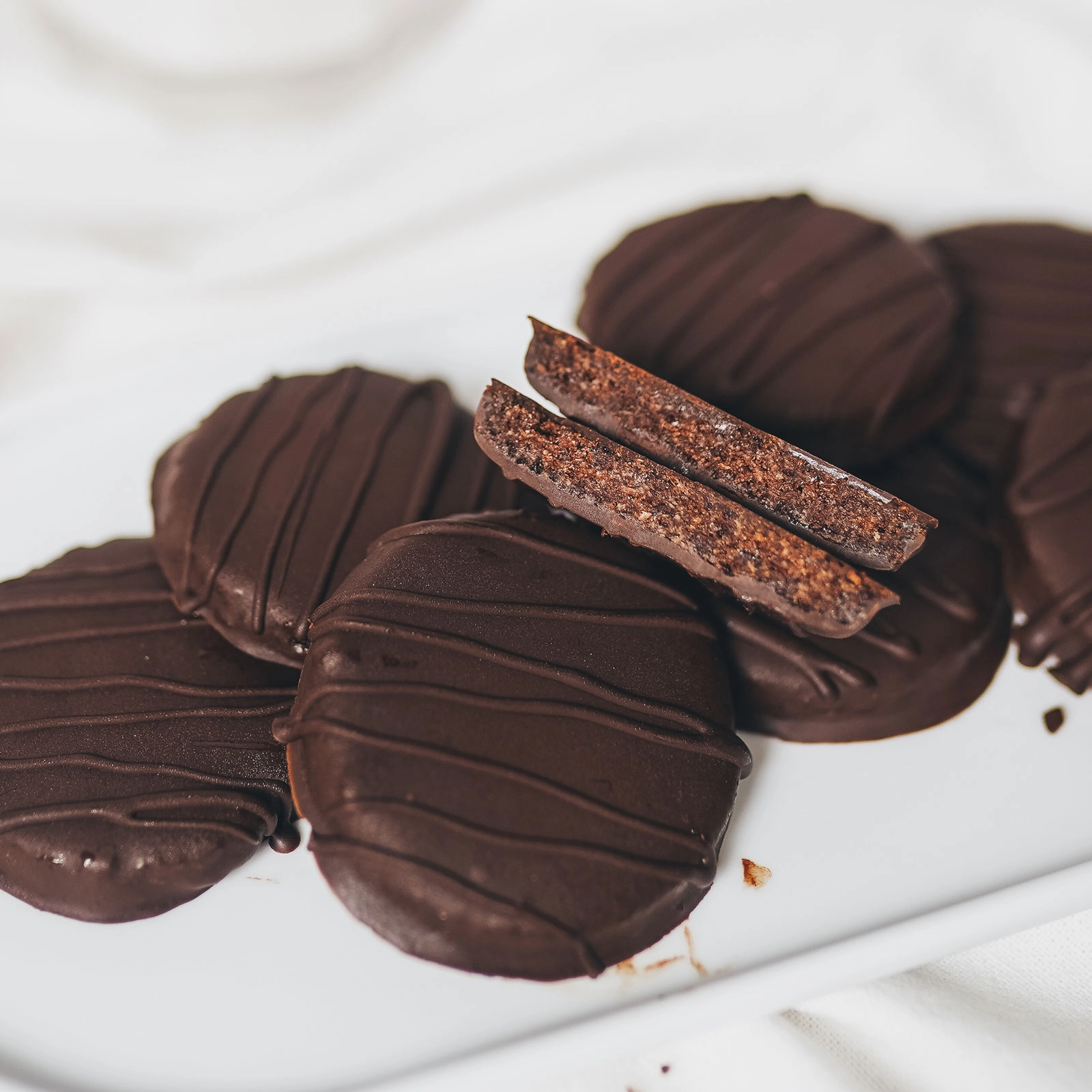 Healthy Thin Mints (Vegan + Gluten-Free) - Chloe Ting Recipes