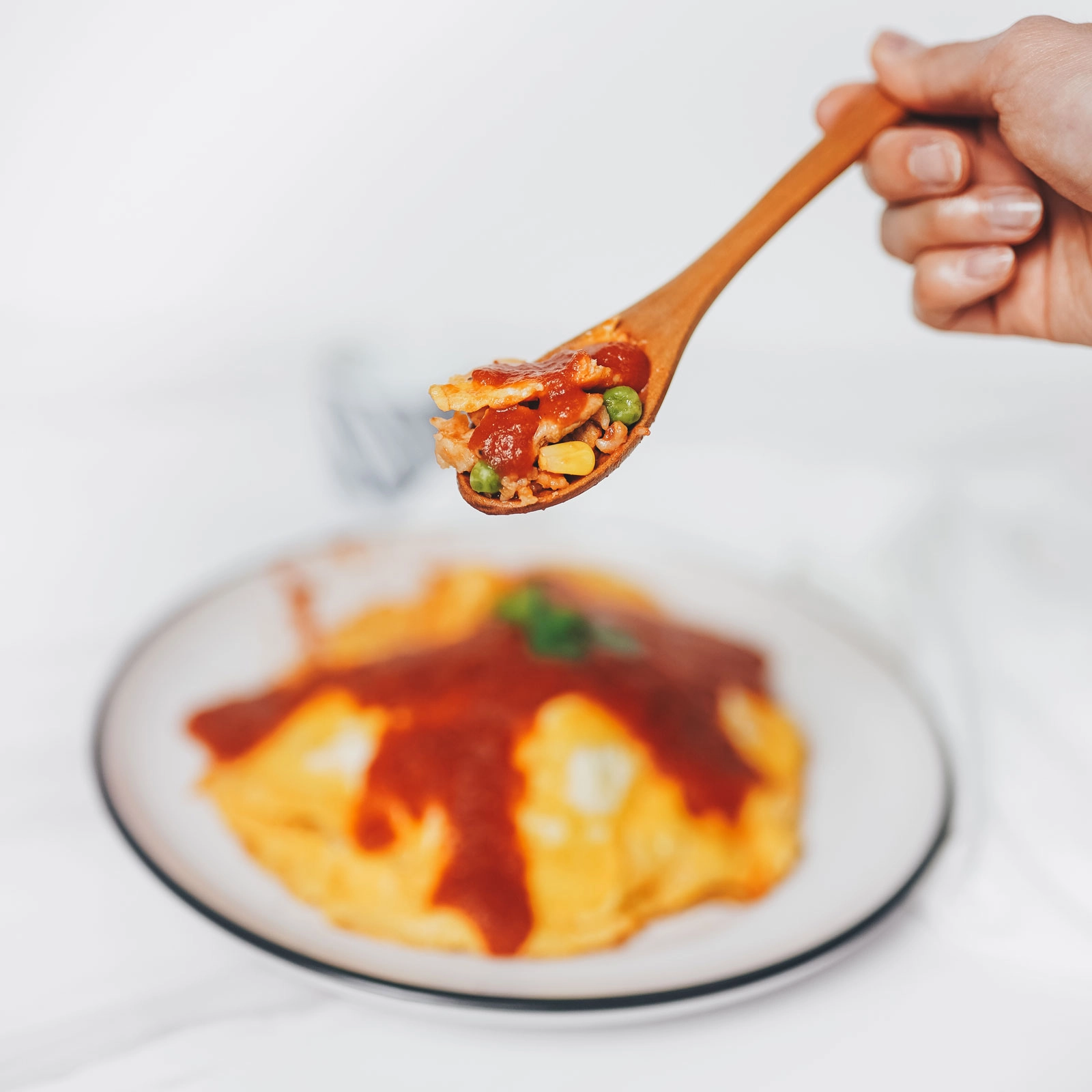 Omurice (Japanese Omelet Rice) - Chloe Ting Recipes