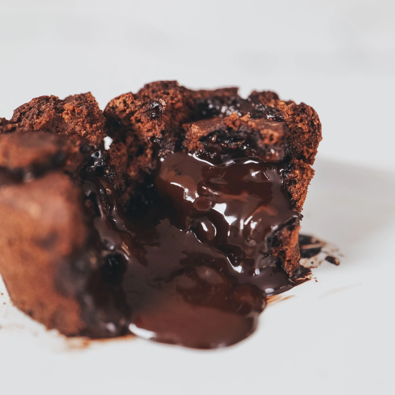 Healthy Chocolate Lava Cake - Chloe Ting Recipes