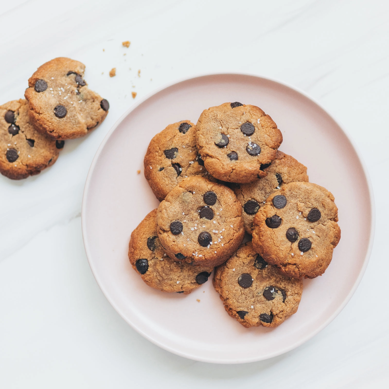 Gluten-Free Chocolate Chip Cookies - Chloe Ting Recipes