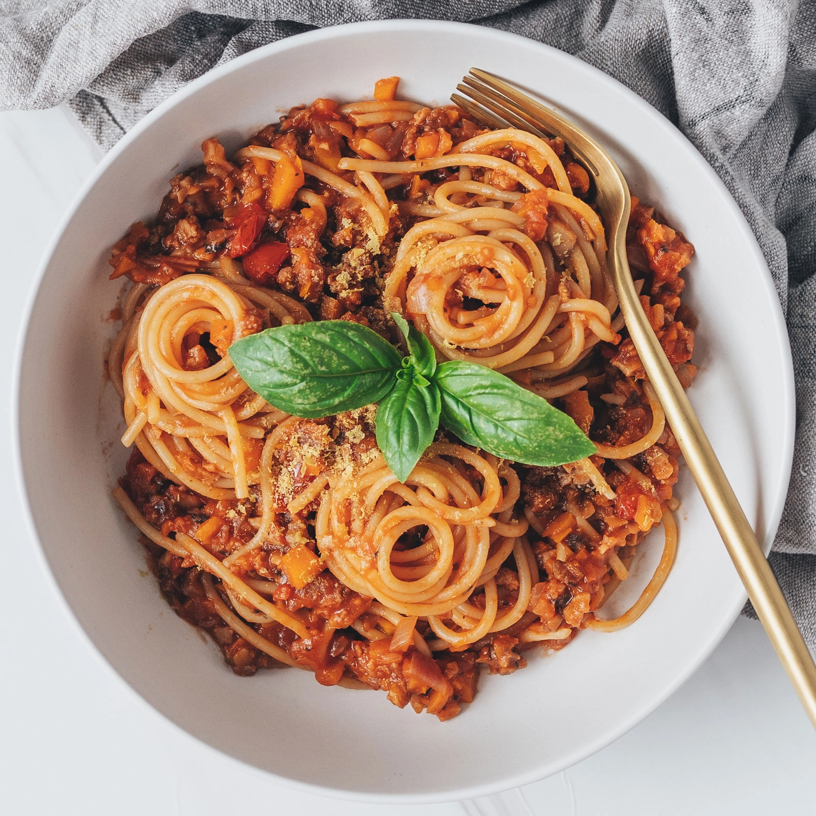 Veggie Bolognese - Chloe Ting Recipes