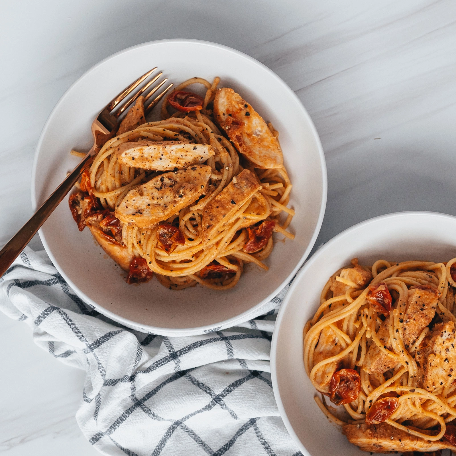 Healthy Creamy Sundried Tomato Chicken Pasta - Chloe Ting Recipes