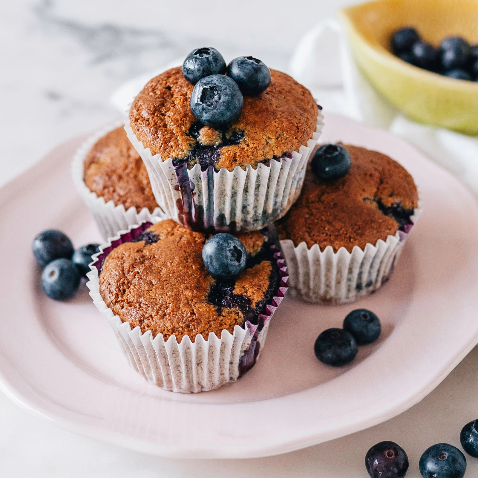 Healthy Blueberry Muffins - Chloe Ting Recipes