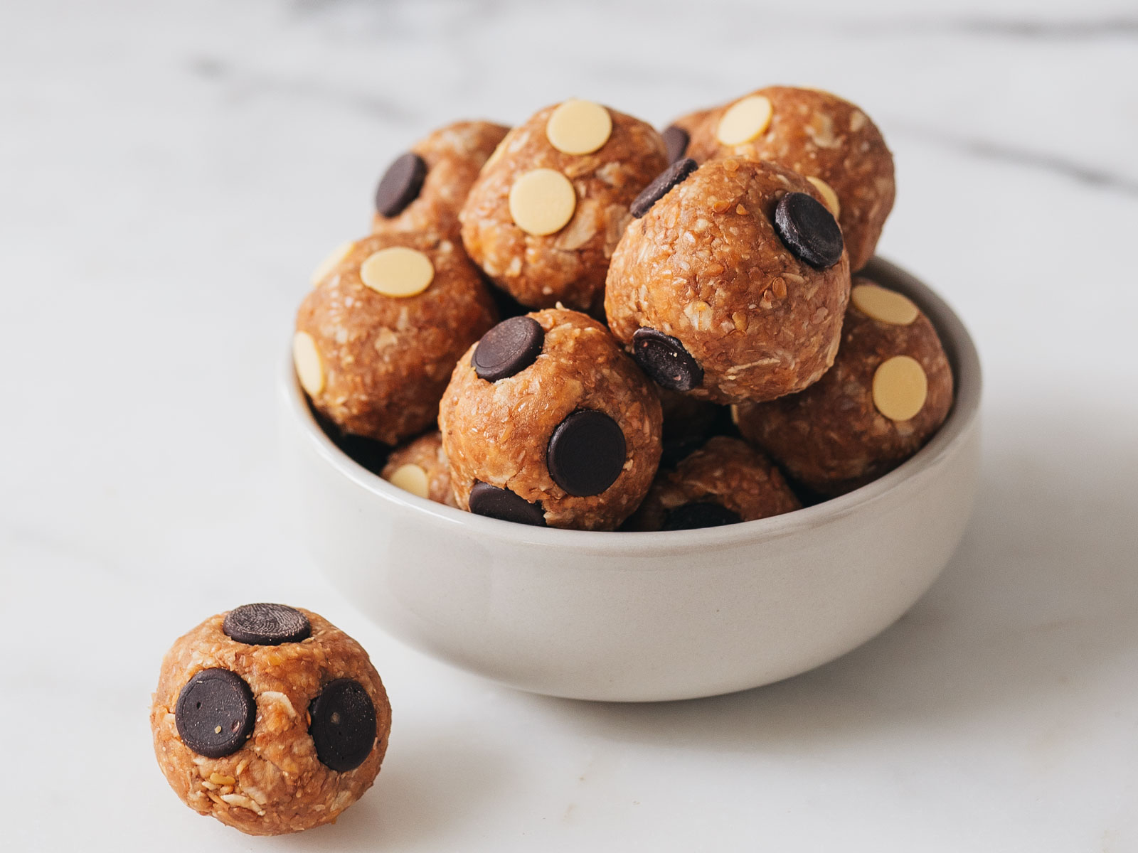 Peanut Butter Choc Chip Protein Balls Chloe Ting Recipes